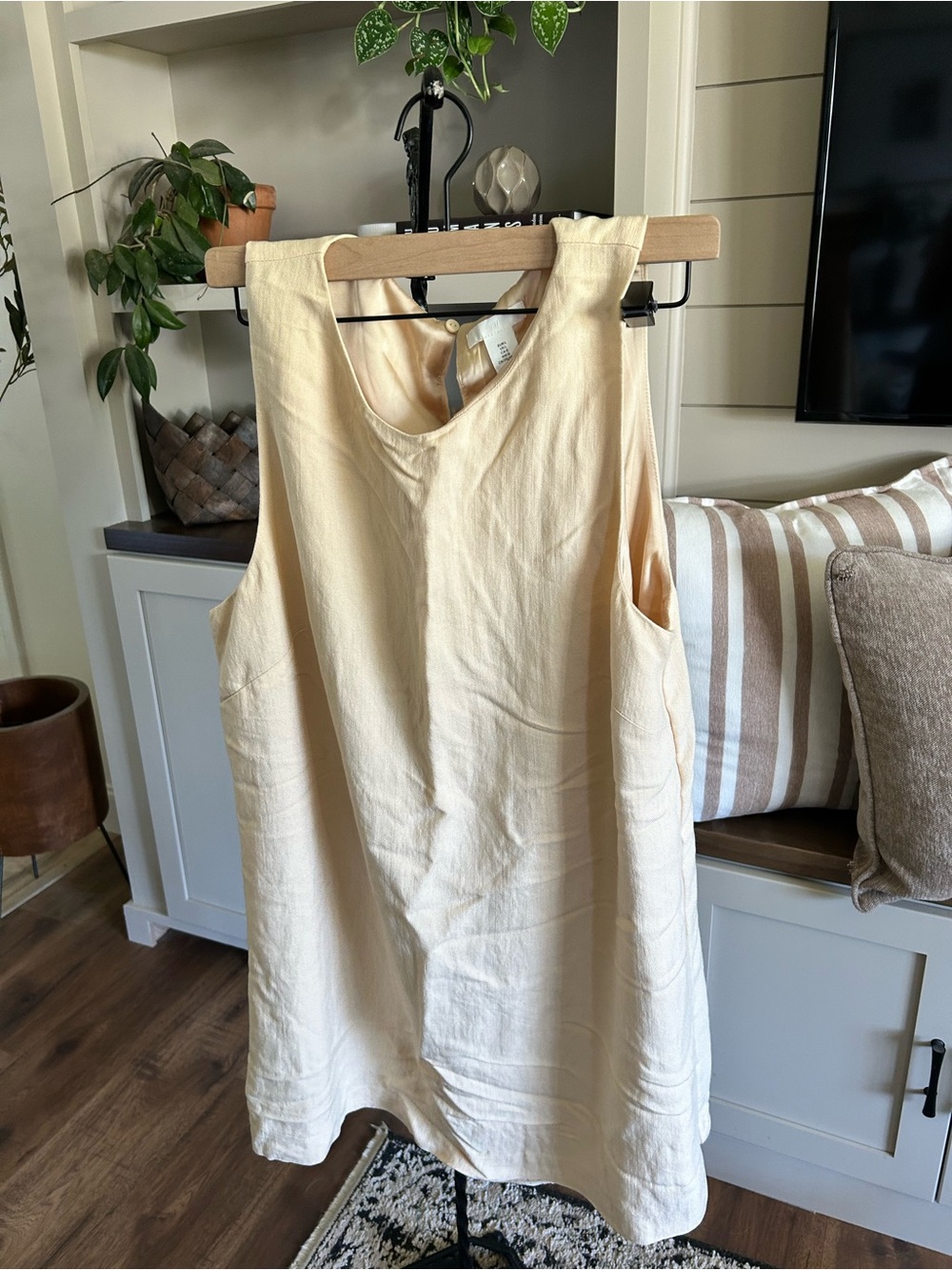 H&M Pale Yellow Sleeveless Tank Top